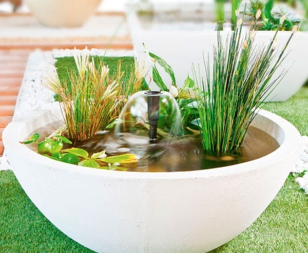 small-patio-ponds-container-water-garden-uk